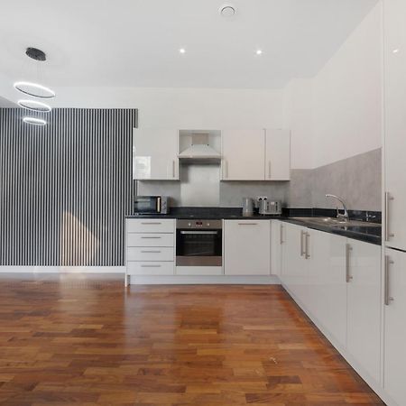 Riverside 2 Bedroom Stratford Лондон Екстер'єр фото
